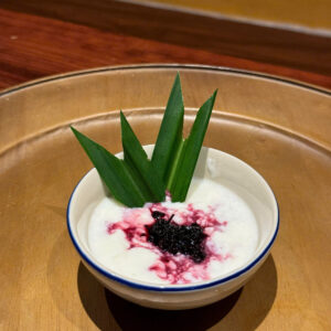 2.1. Sữa chua dâu tằm (trưa T2 -T6)